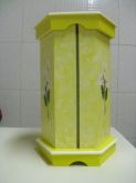 porta papel toalha amarelo