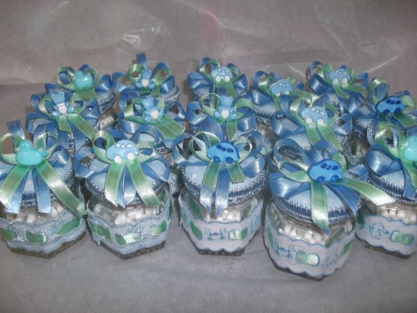 potinhos de vidro com balinhas